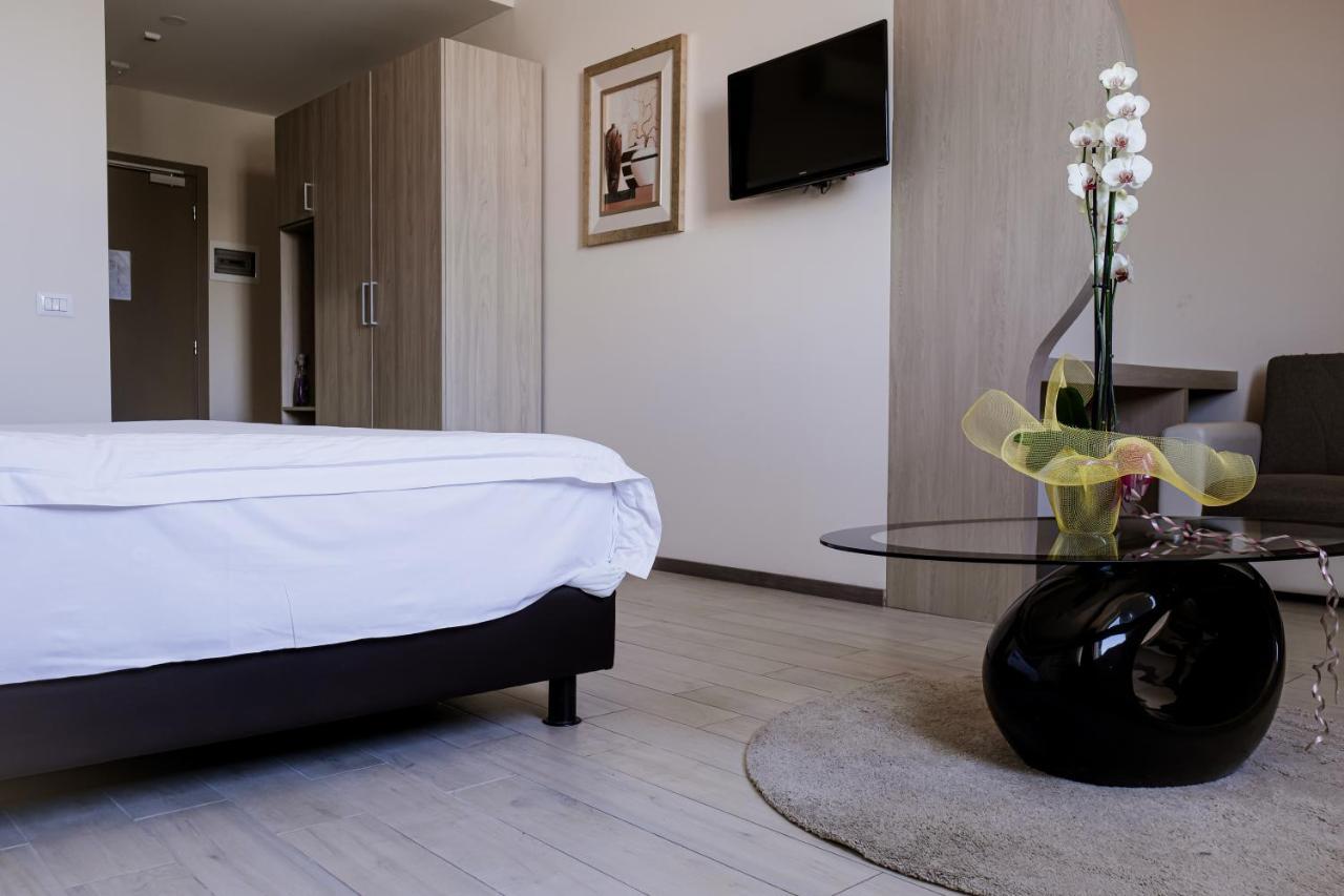 Queen Hotel سستو سان جوفاني المظهر الخارجي الصورة