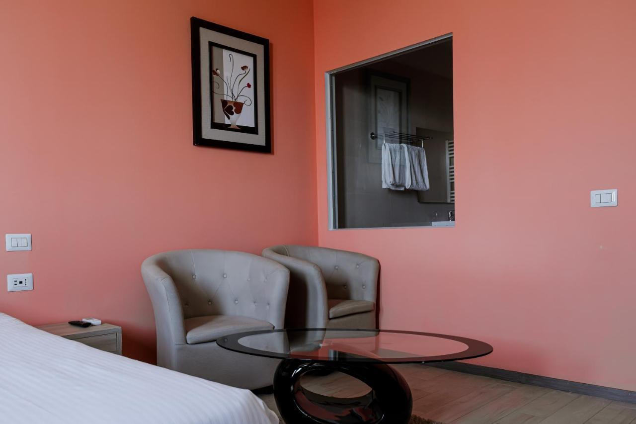 Queen Hotel سستو سان جوفاني المظهر الخارجي الصورة