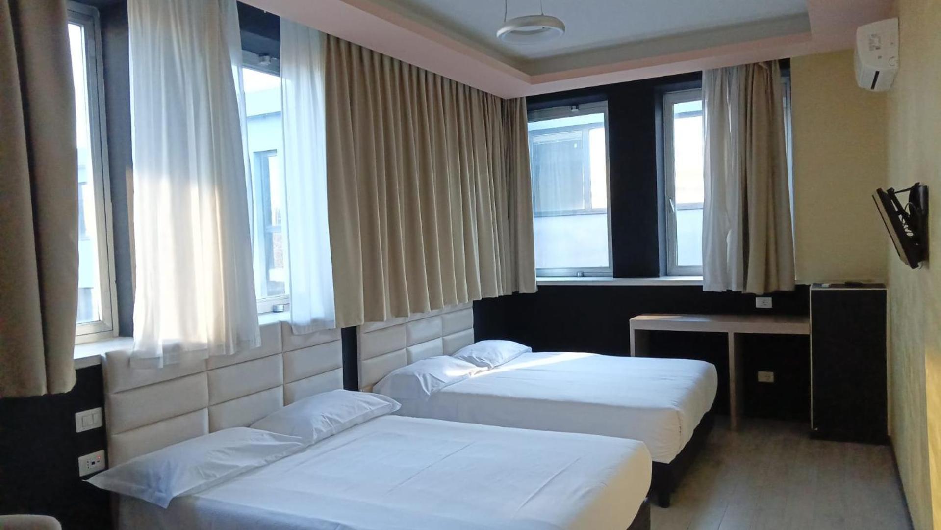 Queen Hotel سستو سان جوفاني المظهر الخارجي الصورة